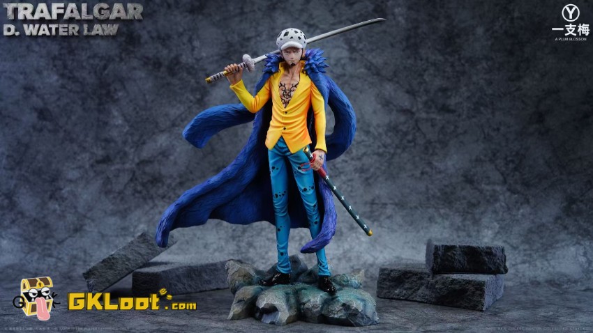 A PLUM BLOSSOM Studio 1/8 One Piece Trafalgar D. Water Law Statue - View 5 A PLUM BLOSSOM Studio 1/8 One Piece Trafalgar D. Water Law Statue - View 5