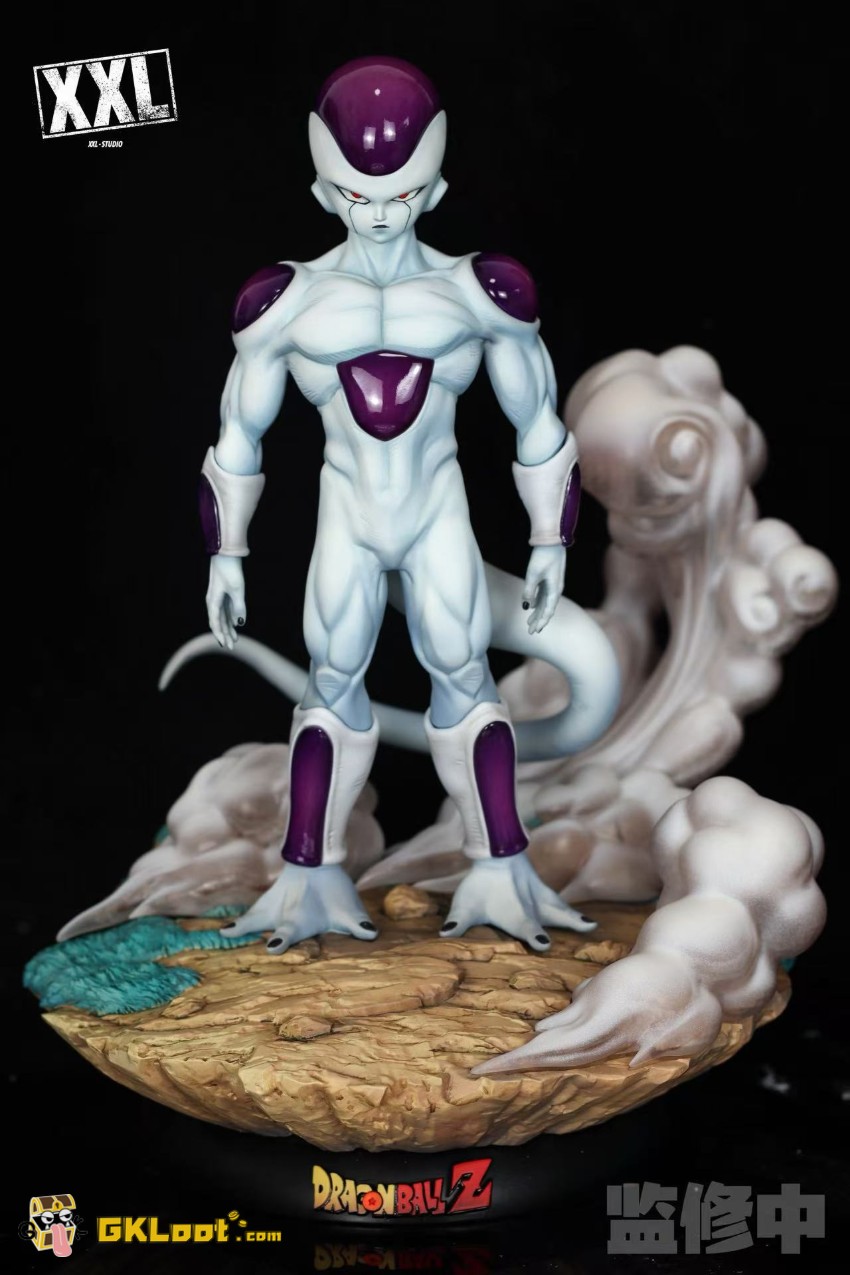 XXL Studio Dragon Ball Frieza Statue - View 4 XXL Studio Dragon Ball Frieza Statue - View 4