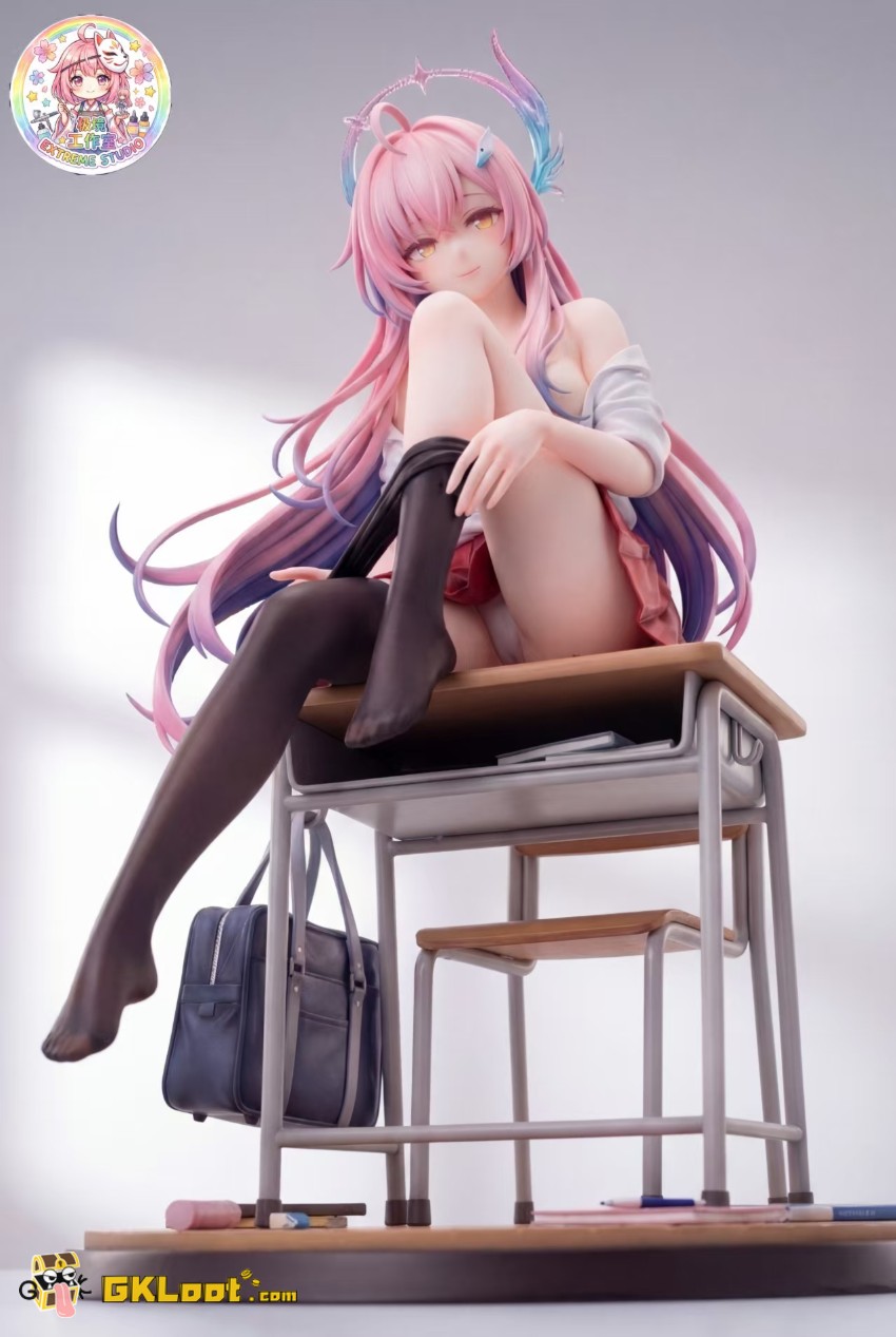 Extreme Studio 1/6 Wuthering Waves Aemeath Statue - View 5 Extreme Studio 1/6 Wuthering Waves Aemeath Statue - View 5