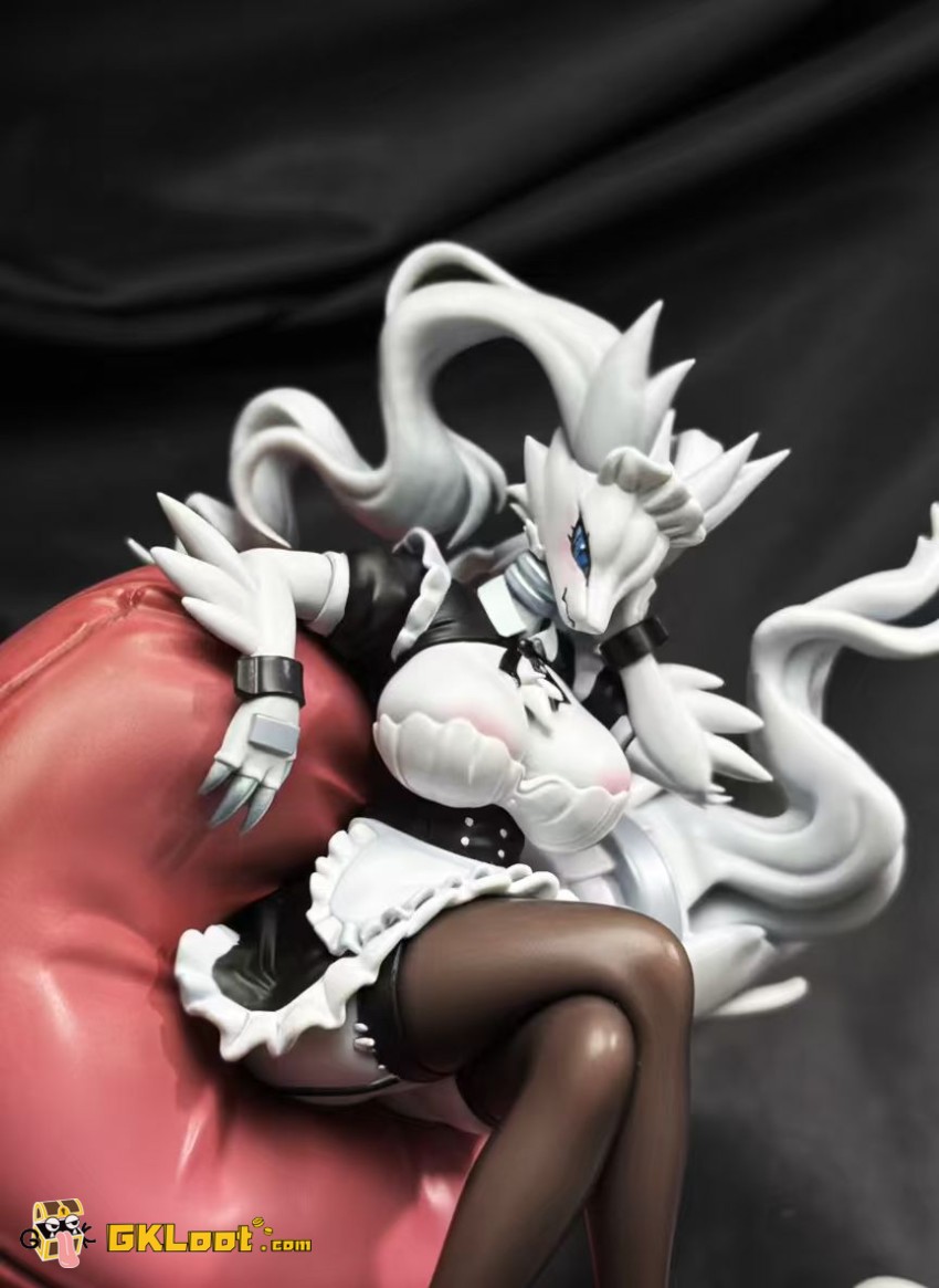 Mocking Studio 1/20 Pokémon Reshiram Statue - View 2 Mocking Studio 1/20 Pokémon Reshiram Statue - View 2