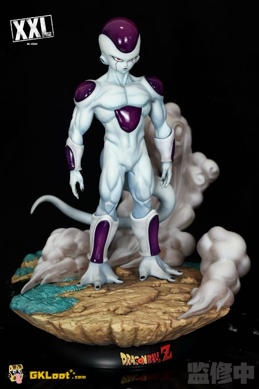XXL Studio Dragon Ball Frieza Statue - View 6 XXL Studio Dragon Ball Frieza Statue - View 6