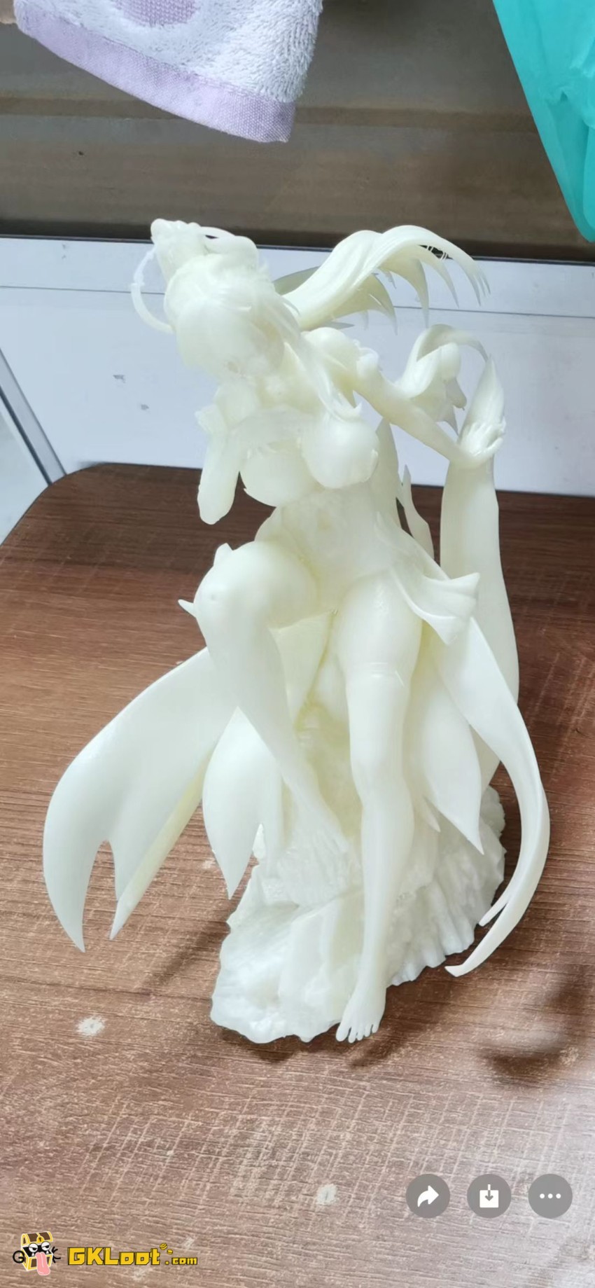 New Age Studio 1/6 Wuthering Waves Aemeath Statue - View 2 New Age Studio 1/6 Wuthering Waves Aemeath Statue - View 2