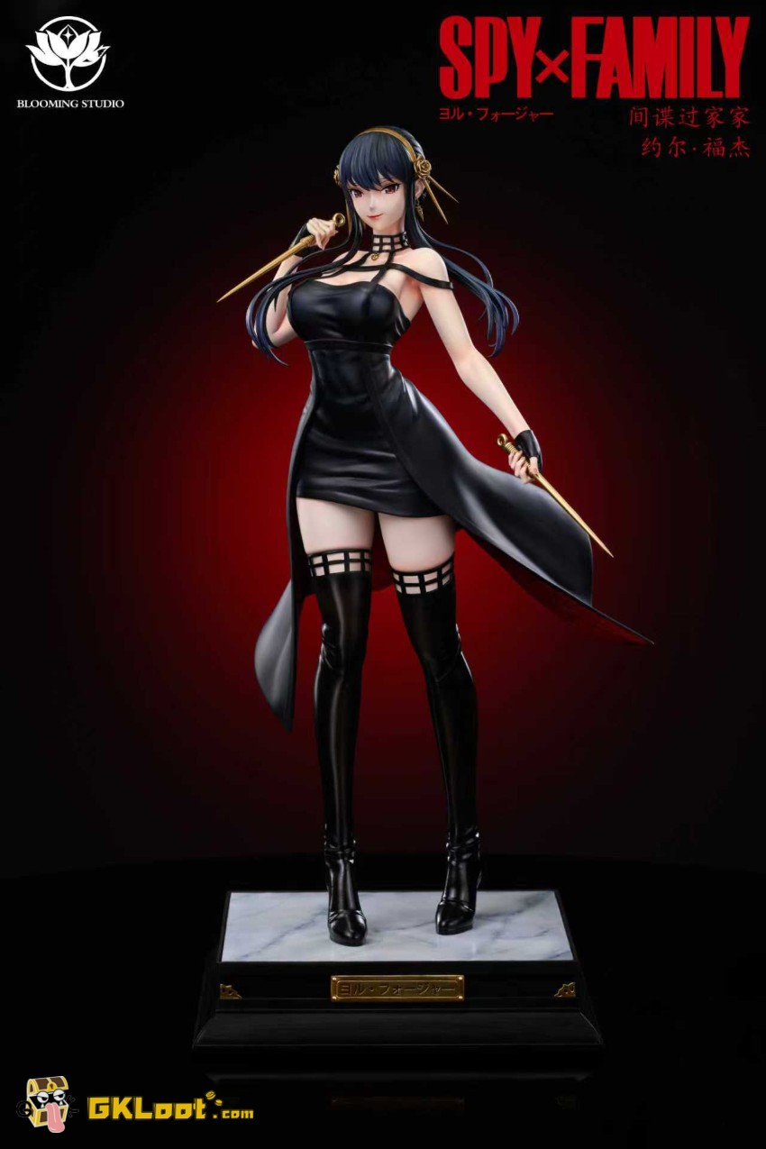 Blooming Studio 1/8 Spy × Family Yor Forger Statue - View 2 Blooming Studio 1/8 Spy × Family Yor Forger Statue - View 2