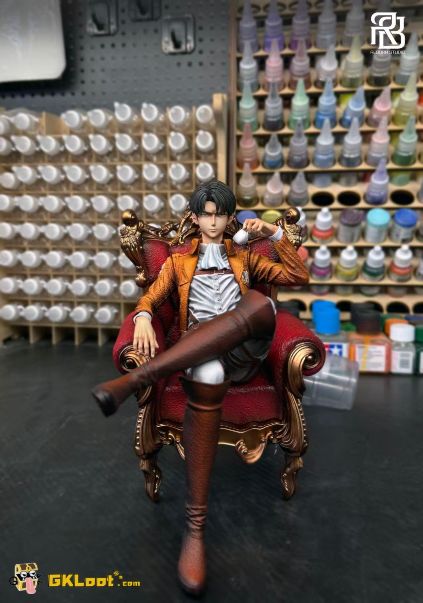 Reborn Studio 1/6 Attack on Titan Levi Ackerman Statue - View 4 Reborn Studio 1/6 Attack on Titan Levi Ackerman Statue - View 4
