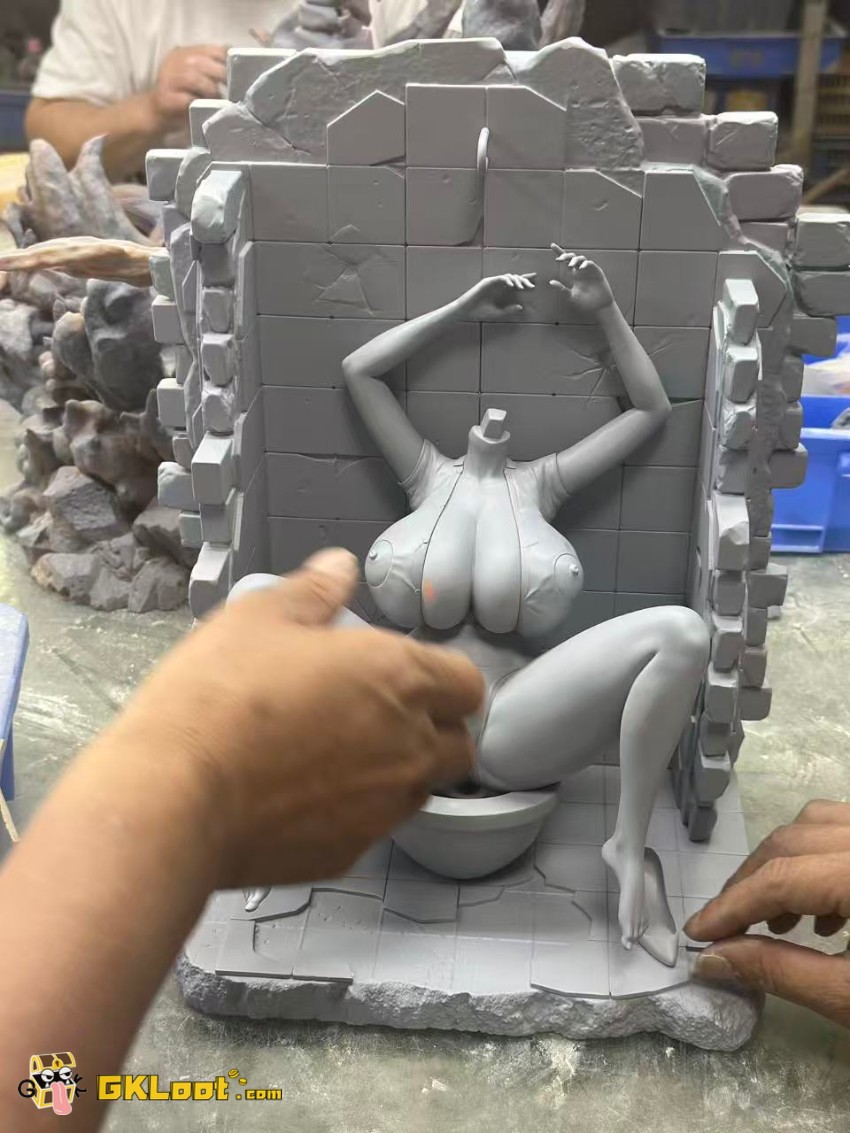 Silverstone Studio 1/4 Chainsaw Man Makima & Reze Statue - View 3 Silverstone Studio 1/4 Chainsaw Man Makima & Reze Statue - View 3