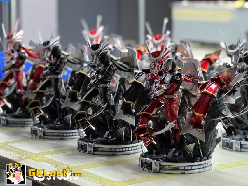 LB Studio Kamen Rider Ryuki Statue - View 2 LB Studio Kamen Rider Ryuki Statue - View 2