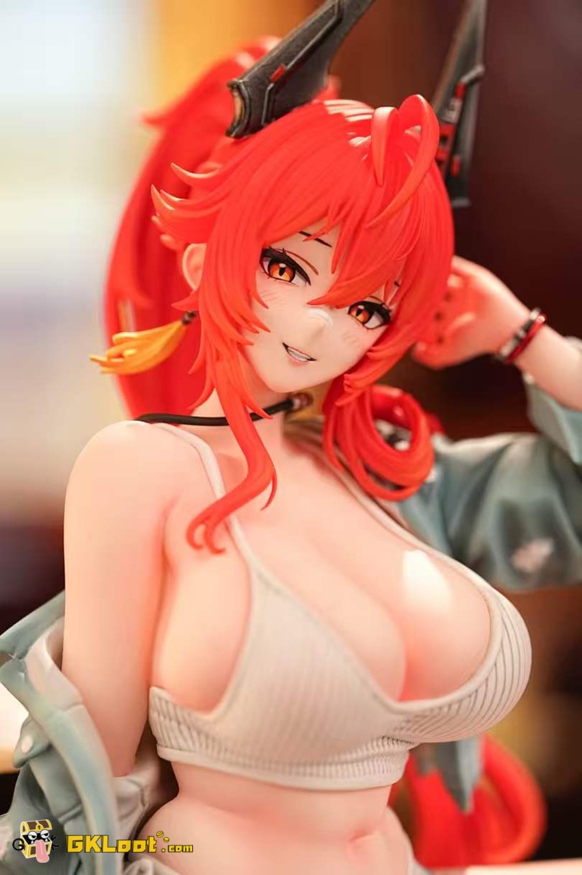 New Age Studio Goddess of Victory: Nikke Red Hood Statue - View 1 New Age Studio Goddess of Victory: Nikke Red Hood Statue - View 1