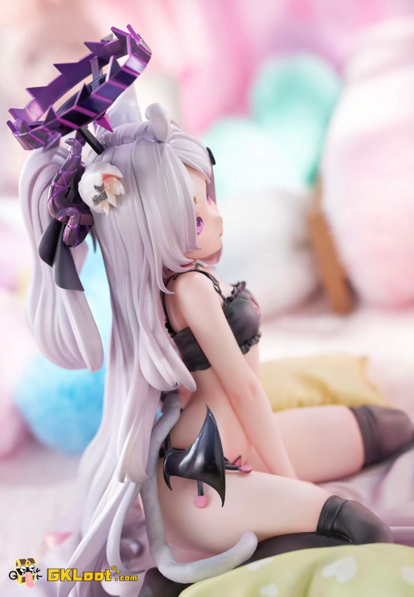 RG Studio 1/6 Blue Archive Sorasaki Hina Statue - View 5 RG Studio 1/6 Blue Archive Sorasaki Hina Statue - View 5