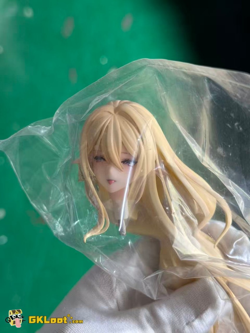 YaoMengMeng Studio Azur Lane HNLMS Gouden Leeuw Statue - View 4 YaoMengMeng Studio Azur Lane HNLMS Gouden Leeuw Statue - View 4
