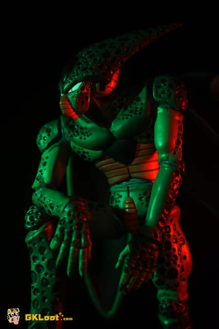 DD Studio Dragon Ball Cell Statue - View 3 DD Studio Dragon Ball Cell Statue - View 3