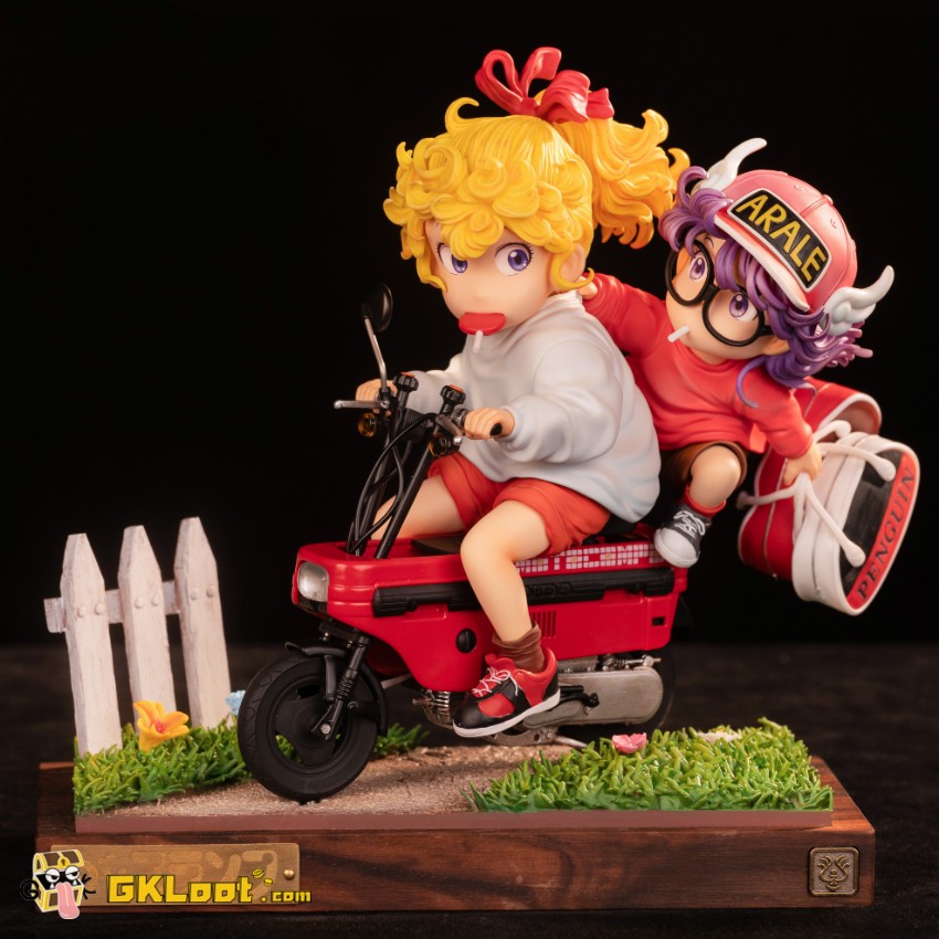 Laputa Studio Dr. Slump Akane Kimidori & Arale Norimaki Statue - View 1 Laputa Studio Dr. Slump Akane Kimidori & Arale Norimaki Statue - View 1