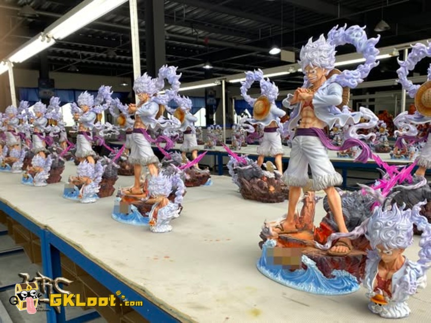MRC Studio One Piece Nika Luffy Statue - View 4 MRC Studio One Piece Nika Luffy Statue - View 4