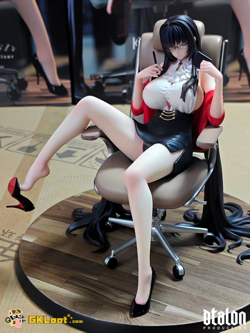 Dtalon Studio Azur Lane KMS Alvitr Statue - View 4 Dtalon Studio Azur Lane KMS Alvitr Statue - View 4