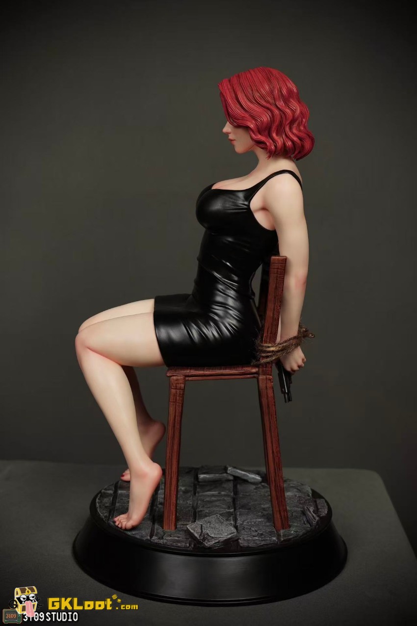 3109 Studio 1/4 Marvel Comics Black Widow Statue - View 5 3109 Studio 1/4 Marvel Comics Black Widow Statue - View 5