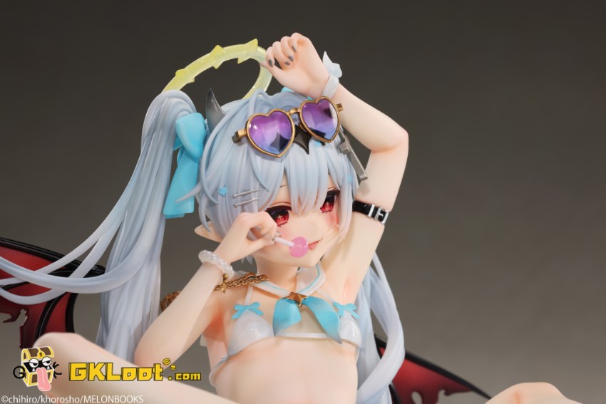 PURE Studio 1/6 Original Silver Haired Girl - View 16 PURE Studio 1/6 Original Silver Haired Girl - View 16