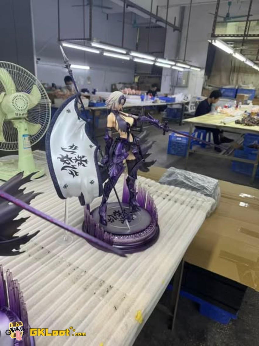 Xpic Studio 1/4 Fate/Grand Order Joan of Arc Statue - View 1 Xpic Studio 1/4 Fate/Grand Order Joan of Arc Statue - View 1