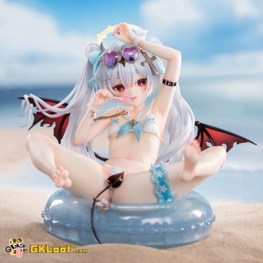 PURE Studio 1/6 Original Silver Haired Girl - View 1 PURE Studio 1/6 Original Silver Haired Girl - View 1
