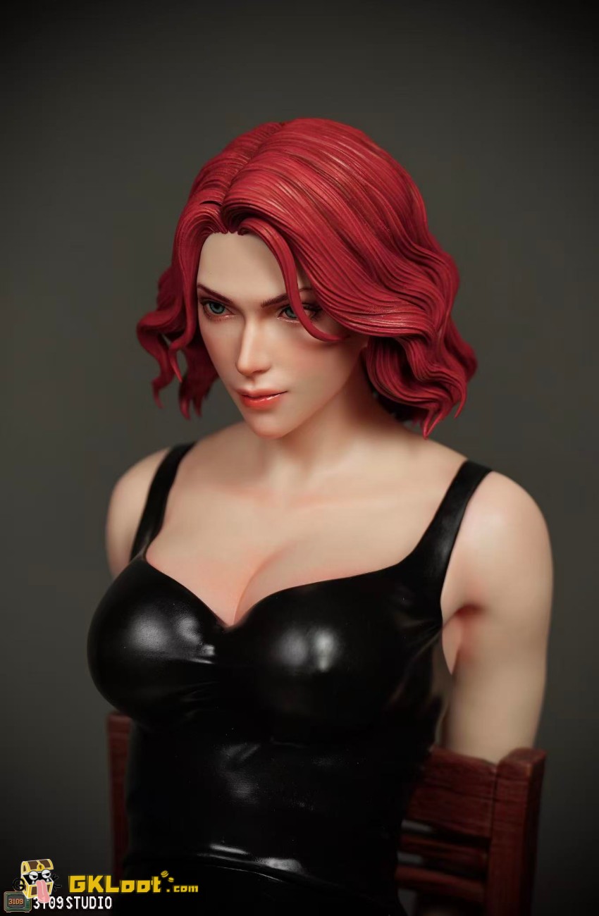 3109 Studio 1/4 Marvel Comics Black Widow Statue - View 9 3109 Studio 1/4 Marvel Comics Black Widow Statue - View 9