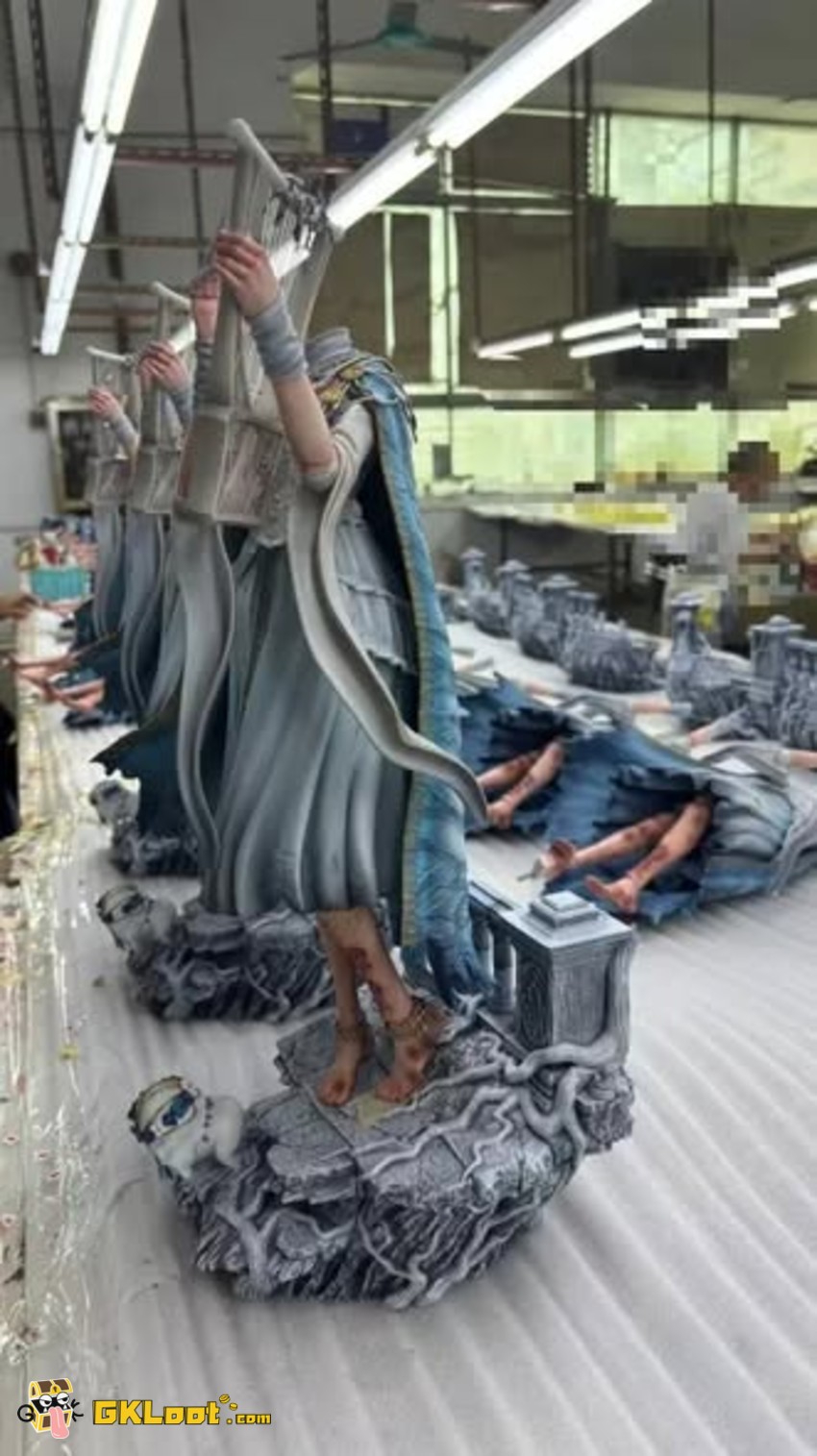 Ashes Studio 1/4 Elden Ring Revenant Statue - View 3 Ashes Studio 1/4 Elden Ring Revenant Statue - View 3