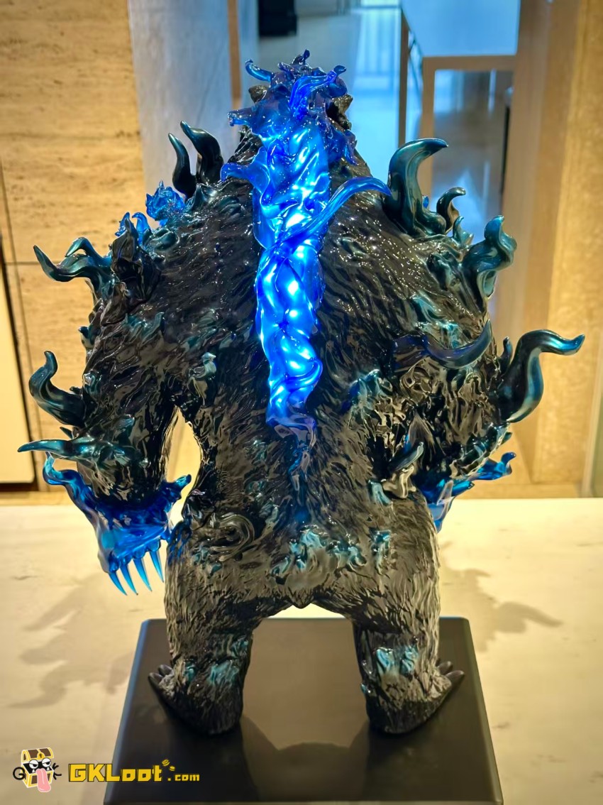 Shadow Studio Solo Leveling Igris & Grizzly Bear Statue - View 14 Shadow Studio Solo Leveling Igris & Grizzly Bear Statue - View 14