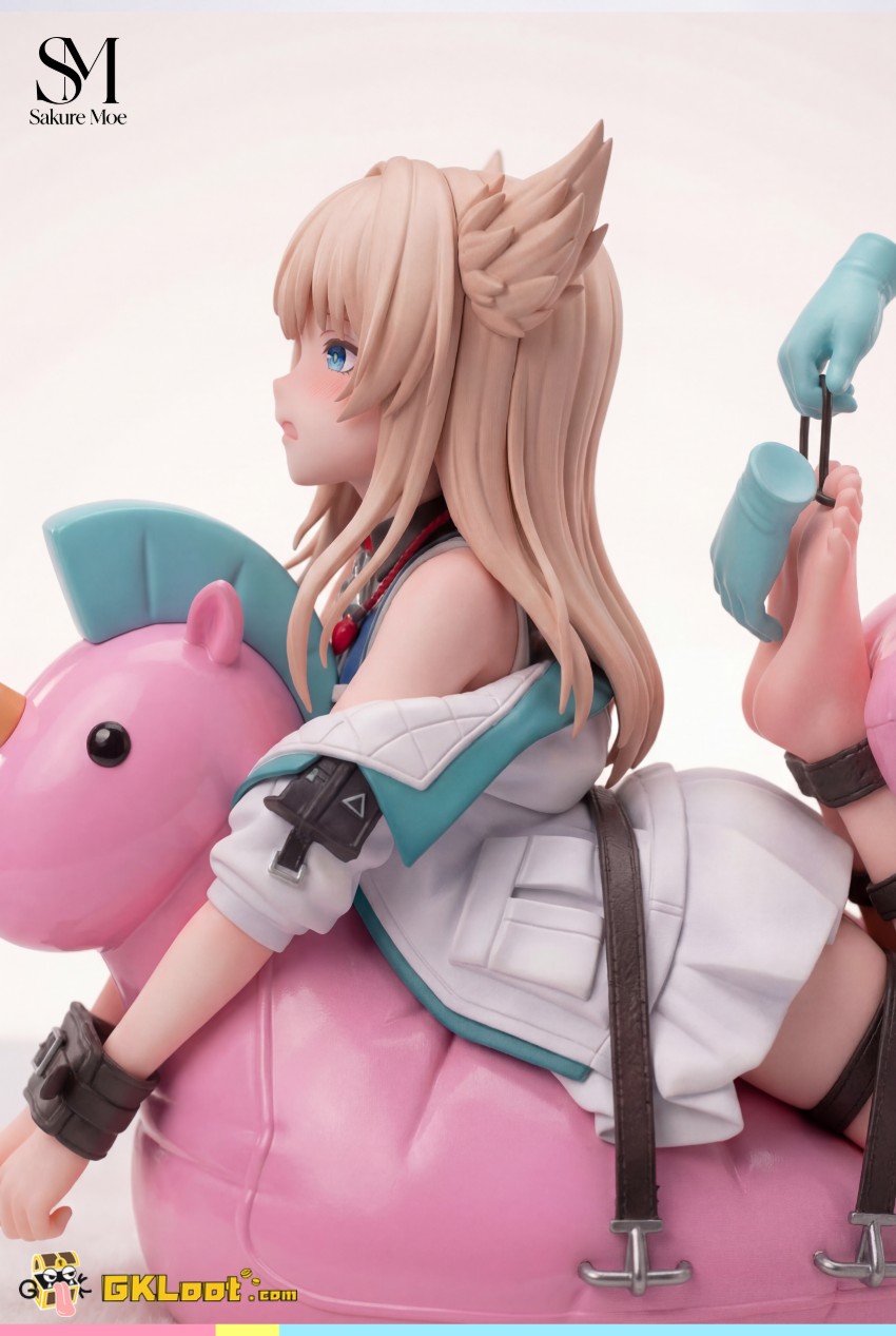 Sakure Moe Studio 1/6 Arknights Perlica Statue - View 6 Sakure Moe Studio 1/6 Arknights Perlica Statue - View 6