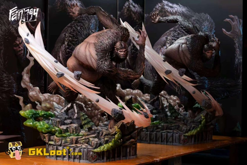 Fantasy Studio Attack on Titan Beast Titan w/ LED - View 5 Fantasy Studio Attack on Titan Beast Titan w/ LED - View 5