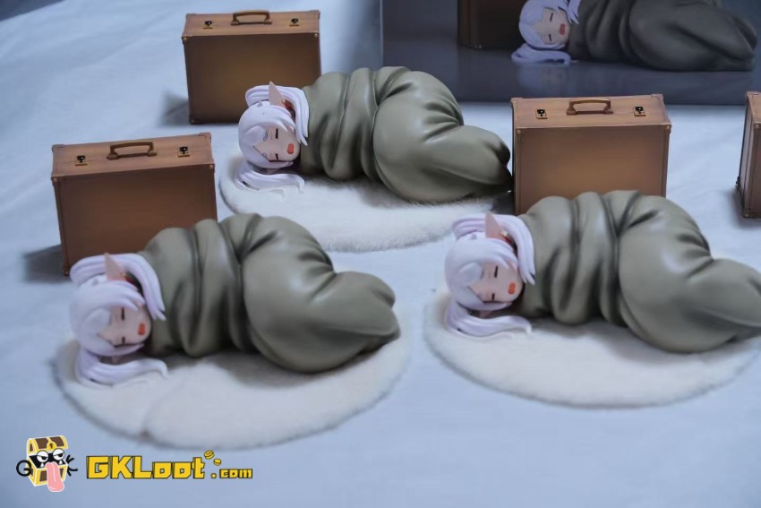 Cookie Studio Frieren: Beyond Journey's End Frieren Statue - View 1 Cookie Studio Frieren: Beyond Journey's End Frieren Statue - View 1