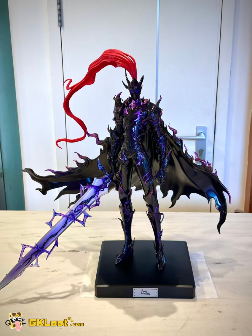 Shadow Studio Solo Leveling Igris & Grizzly Bear Statue - View 18 Shadow Studio Solo Leveling Igris & Grizzly Bear Statue - View 18