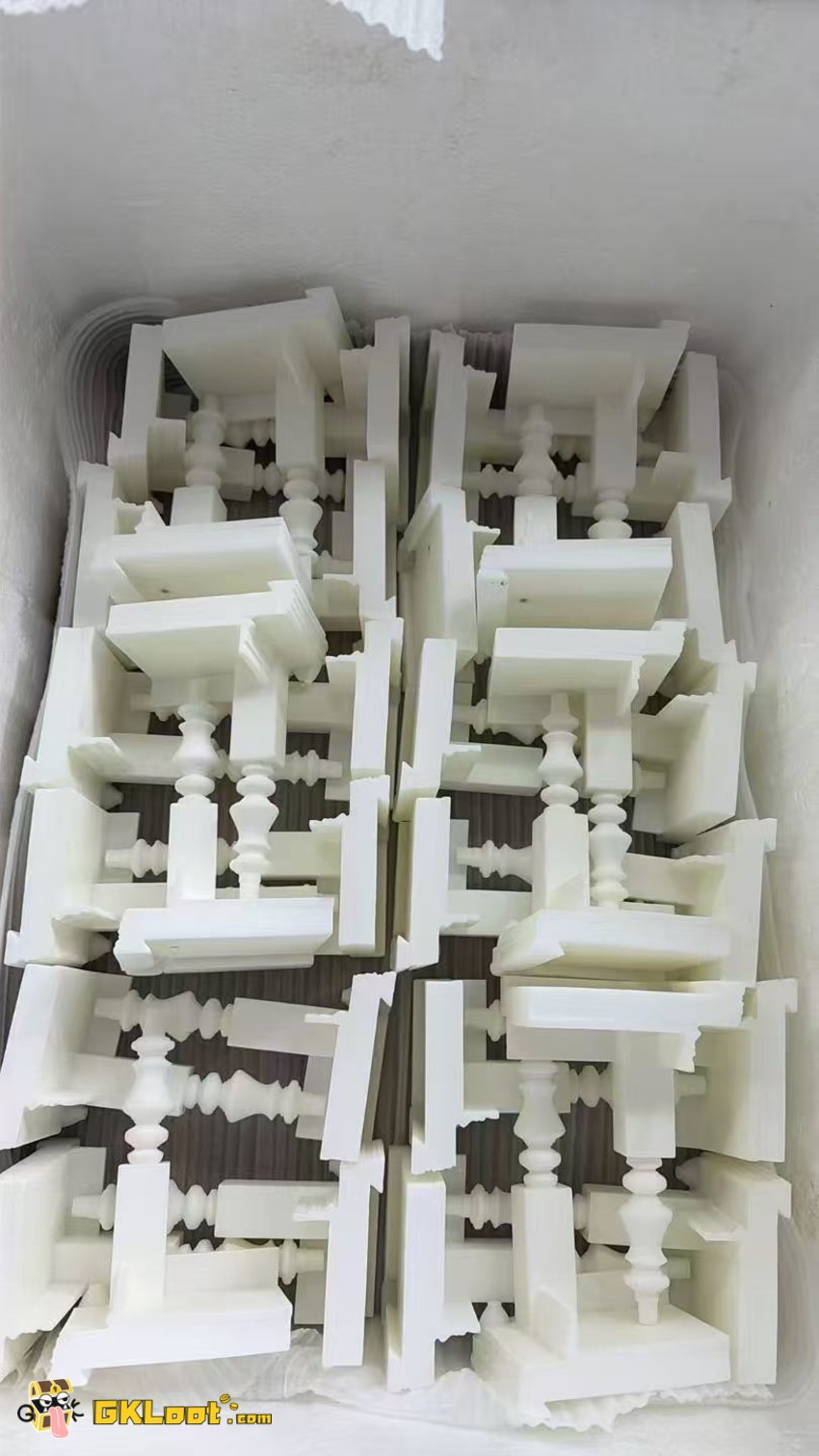 LGY Studio 1/6 Azur Lane Taihou Statue - View 2 LGY Studio 1/6 Azur Lane Taihou Statue - View 2