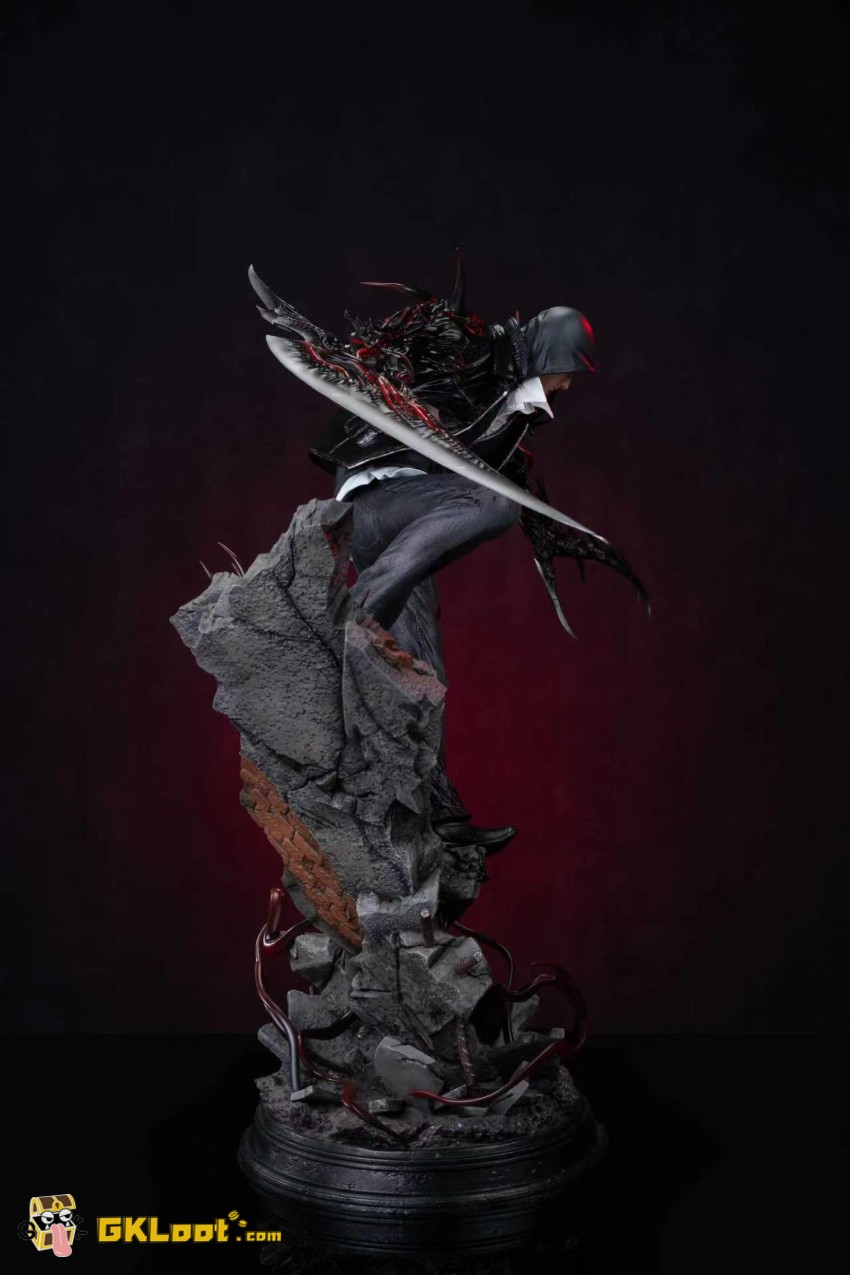 Sword & Wing Studio Prototype Alex Mercer Statue - View 7 Sword & Wing Studio Prototype Alex Mercer Statue - View 7