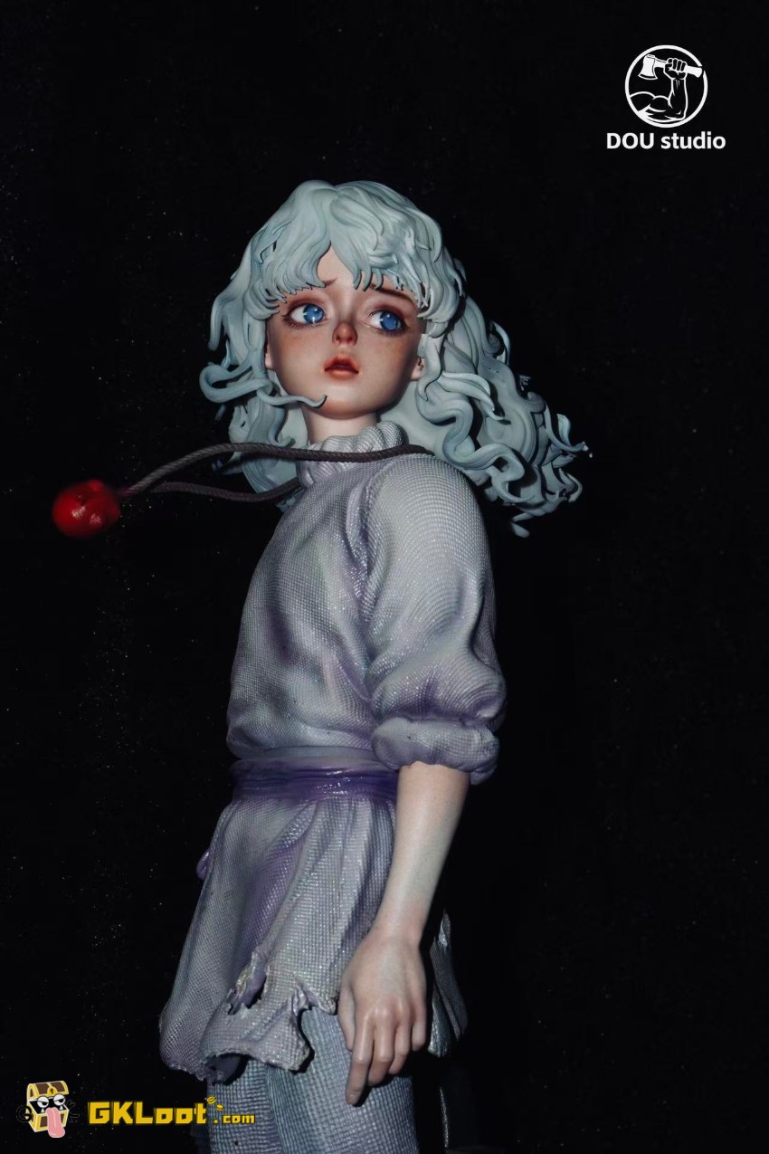DOU Studio Berserk Griffith Statue - View 5 DOU Studio Berserk Griffith Statue - View 5