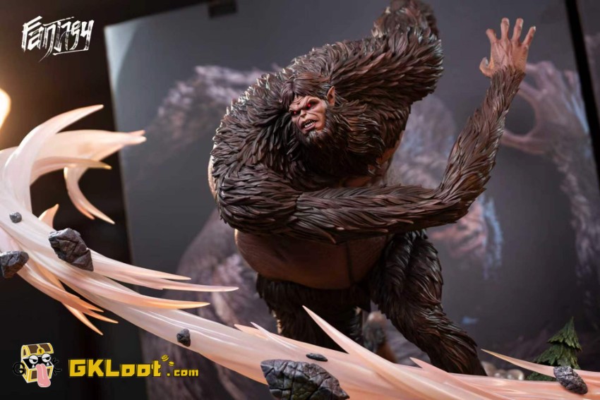 Fantasy Studio Attack on Titan Beast Titan w/ LED - View 6 Fantasy Studio Attack on Titan Beast Titan w/ LED - View 6