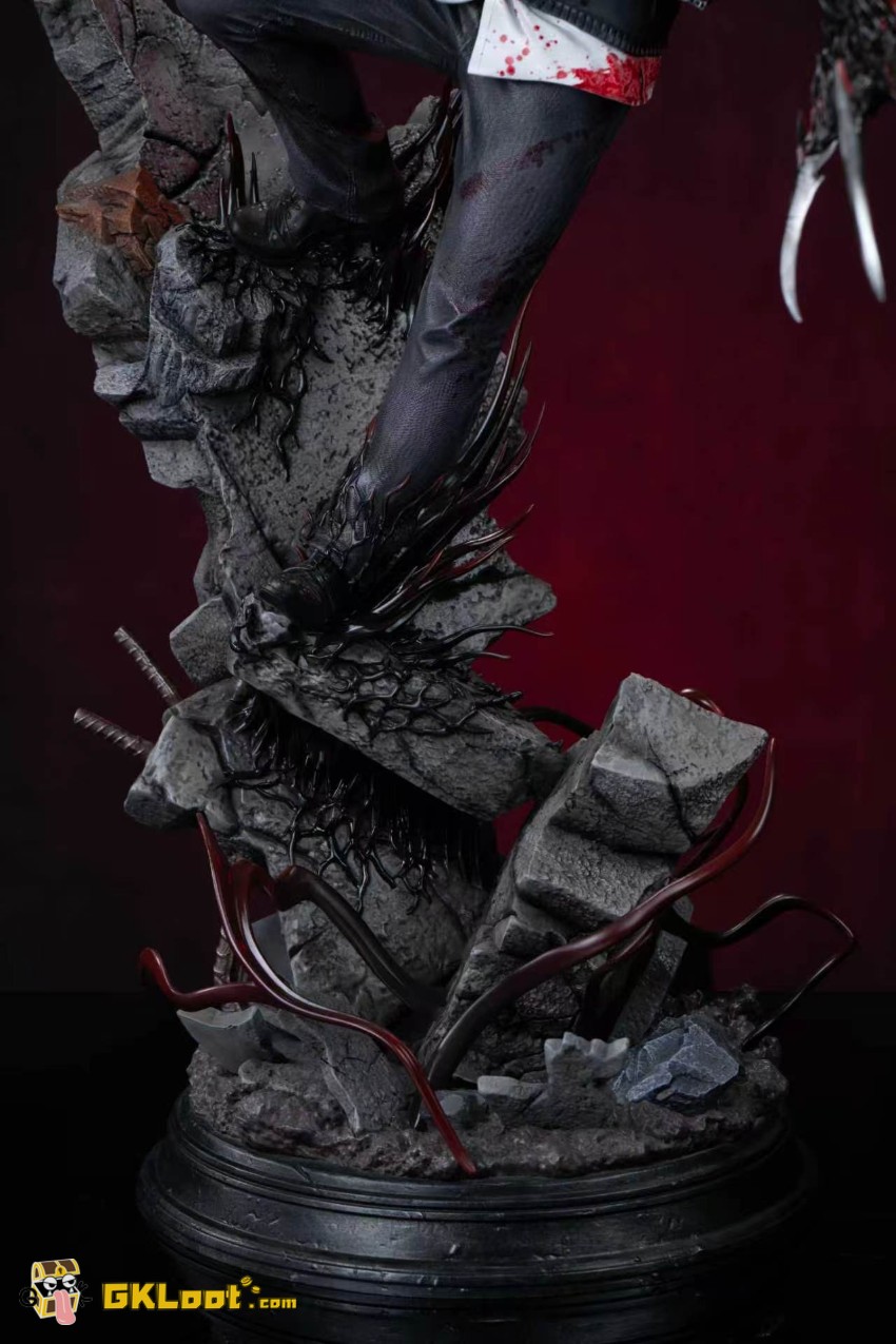 Sword & Wing Studio Prototype Alex Mercer Statue - View 8 Sword & Wing Studio Prototype Alex Mercer Statue - View 8