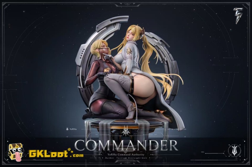 Thunder Studio 1/4 NieR:Automata Commander White & Attendant Statue - View 5 Thunder Studio 1/4 NieR:Automata Commander White & Attendant Statue - View 5