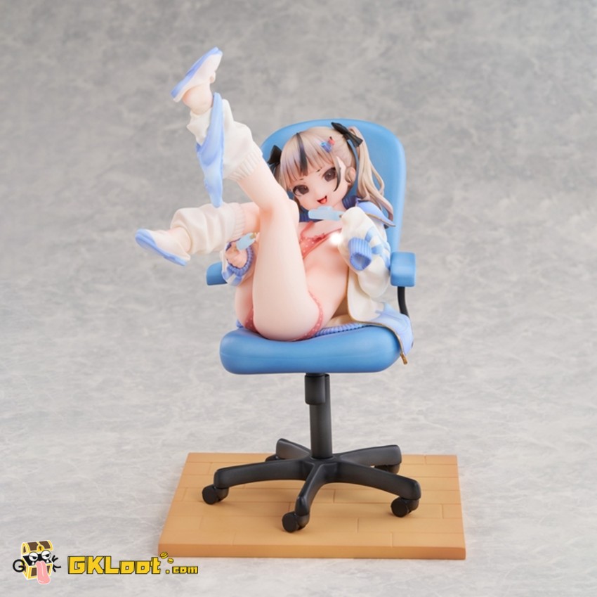 HOTVENUS Studio 1/6 Original Emika - View 1 HOTVENUS Studio 1/6 Original Emika - View 1