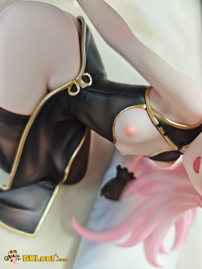 ZTR Studio 1/5 Blue Archive Takanashi Hoshino Statue - View 8 ZTR Studio 1/5 Blue Archive Takanashi Hoshino Statue - View 8