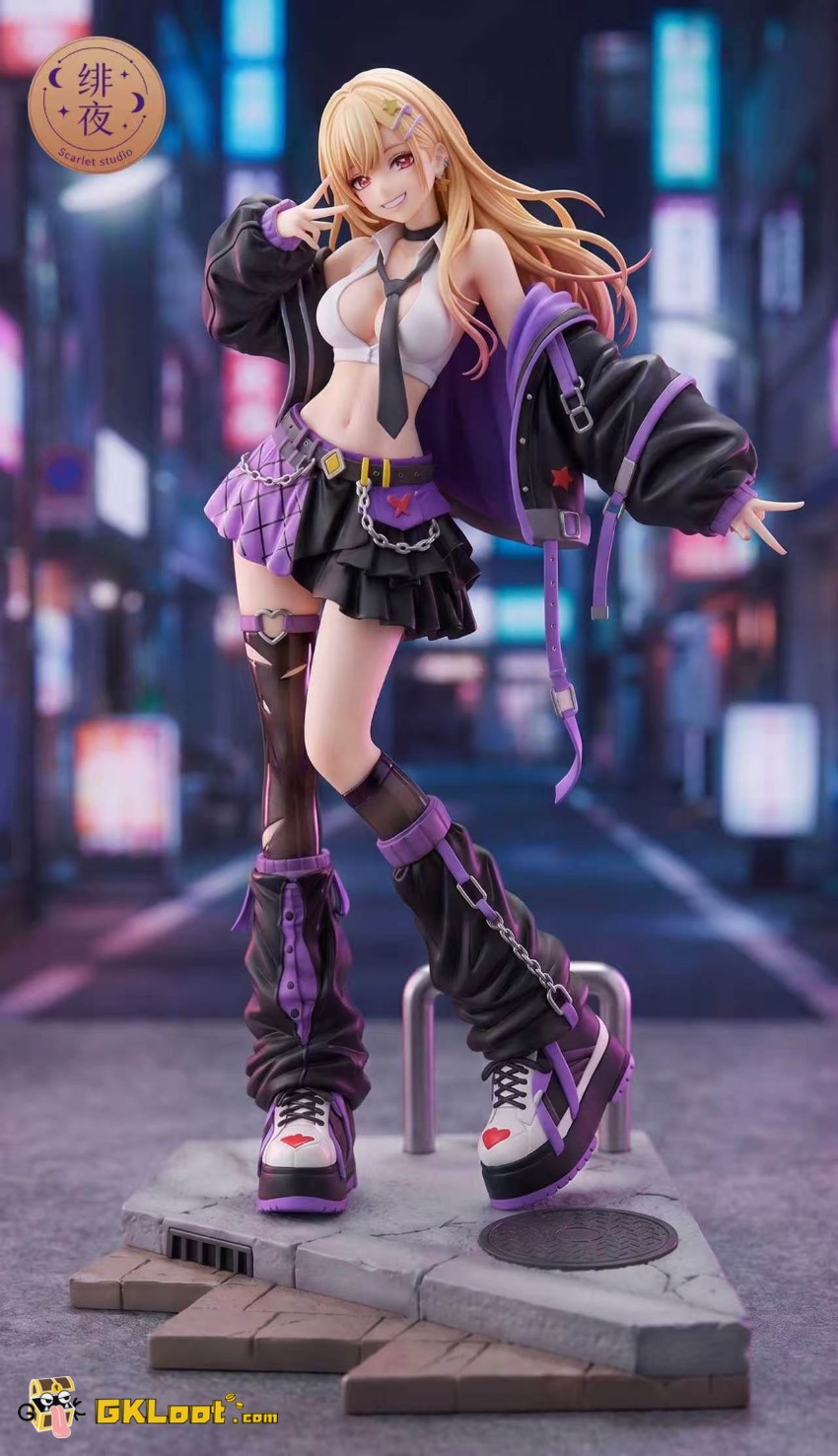 Scarlet Studio 1/6 My Dress-Up Darling Kitagawa Marin Statue - View 3 Scarlet Studio 1/6 My Dress-Up Darling Kitagawa Marin Statue - View 3