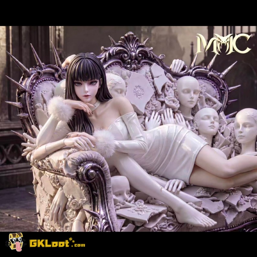 MMC Studio 1/4 Tomie Kawakami Tomie Statue w/ LED - View 1 MMC Studio 1/4 Tomie Kawakami Tomie Statue w/ LED - View 1