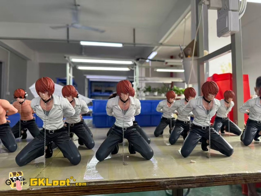 Black & Nap Camp Studio Death Note Light Yagami Statue - View 2 Black & Nap Camp Studio Death Note Light Yagami Statue - View 2