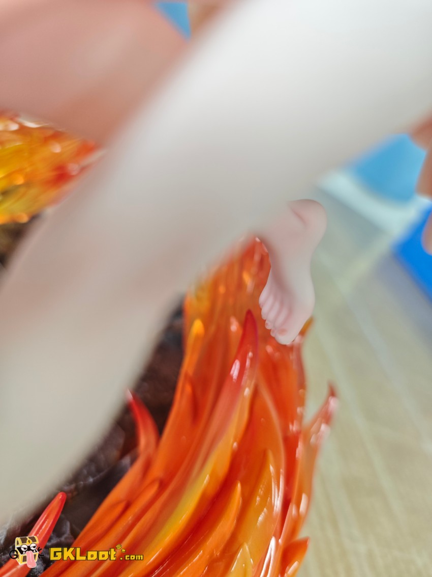 CY Studio 1/6 Date A Live Kotori Itsuka Statue - View 23 CY Studio 1/6 Date A Live Kotori Itsuka Statue - View 23