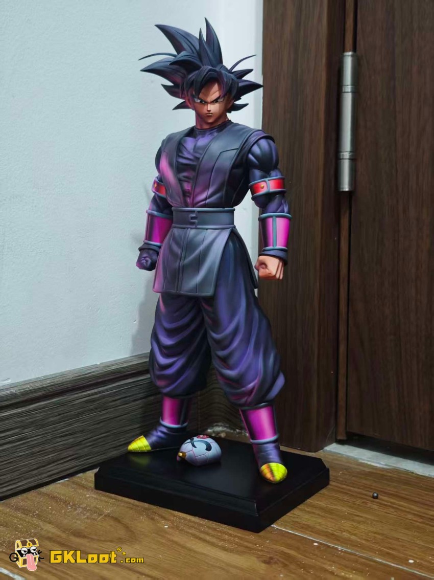 AW Studio 1/6 Dragon Ball Goku Black Statue - View 12 AW Studio 1/6 Dragon Ball Goku Black Statue - View 12