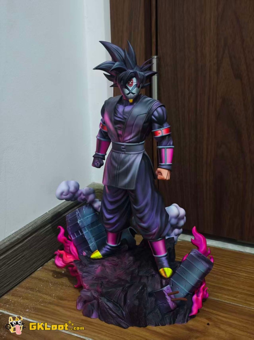 AW Studio 1/6 Dragon Ball Goku Black Statue - View 9 AW Studio 1/6 Dragon Ball Goku Black Statue - View 9