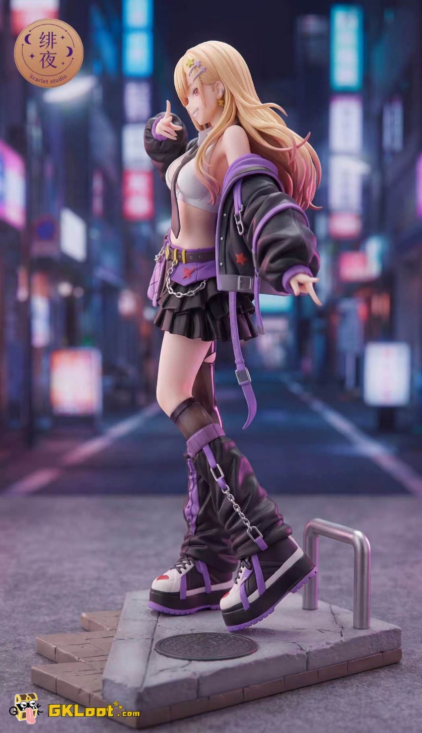Scarlet Studio 1/6 My Dress-Up Darling Kitagawa Marin Statue - View 4 Scarlet Studio 1/6 My Dress-Up Darling Kitagawa Marin Statue - View 4