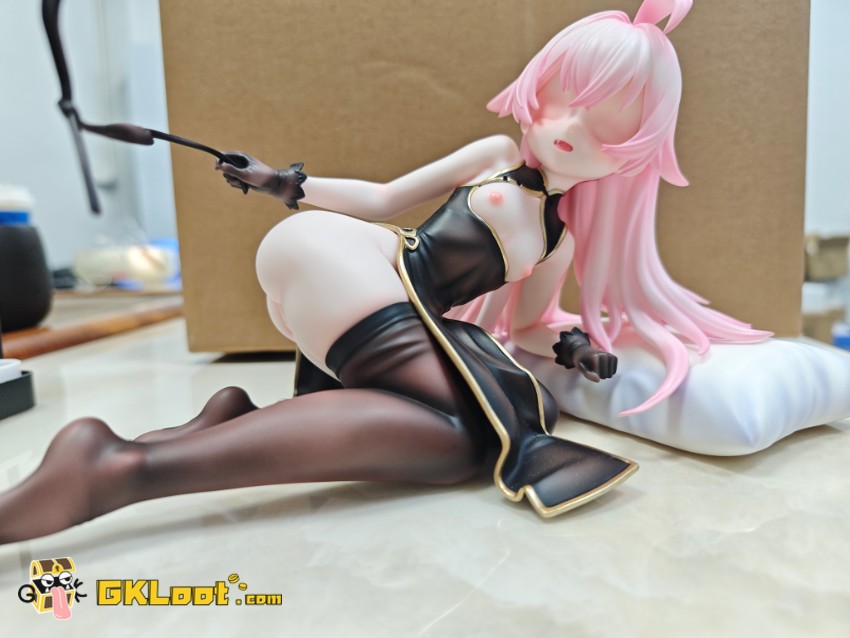 ZTR Studio 1/5 Blue Archive Takanashi Hoshino Statue - View 6 ZTR Studio 1/5 Blue Archive Takanashi Hoshino Statue - View 6