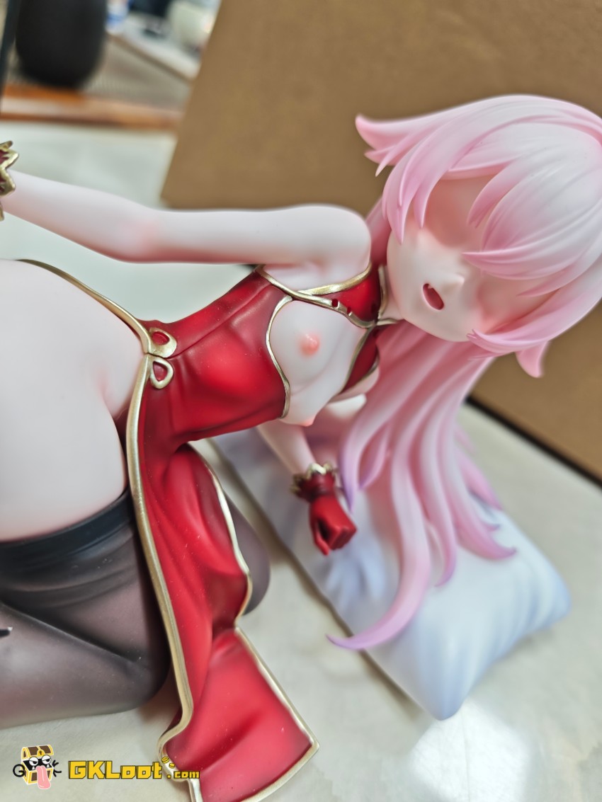 ZTR Studio 1/5 Blue Archive Takanashi Hoshino Statue - View 2 ZTR Studio 1/5 Blue Archive Takanashi Hoshino Statue - View 2