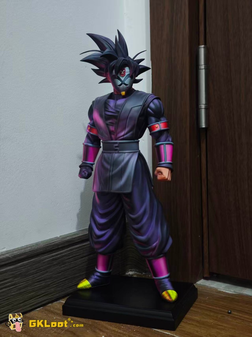AW Studio 1/6 Dragon Ball Goku Black Statue - View 6 AW Studio 1/6 Dragon Ball Goku Black Statue - View 6