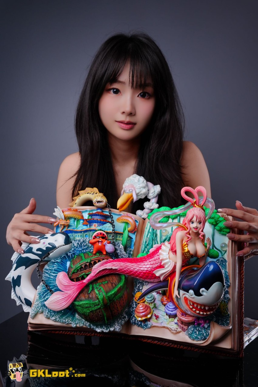 Seven Studio One Piece Shirahoshi Statue - View 16 Seven Studio One Piece Shirahoshi Statue - View 16