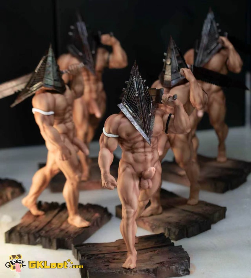 Mono Studio 1/6 Silent Hill Pyramid Head Statue - View 5 Mono Studio 1/6 Silent Hill Pyramid Head Statue - View 5