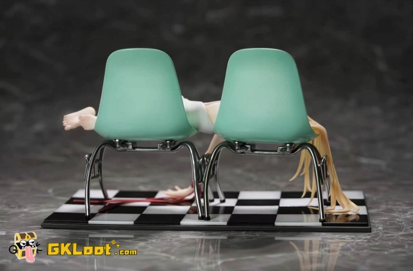 Miao Wu Studio 1/6 Bakemonogatari Oshino Shinobu Statue - View 5 Miao Wu Studio 1/6 Bakemonogatari Oshino Shinobu Statue - View 5