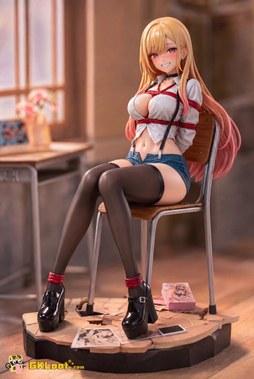 Xing Hai Studio 1/6 My Dress-Up Darling Kitagawa Marin Statue - View 3 Xing Hai Studio 1/6 My Dress-Up Darling Kitagawa Marin Statue - View 3